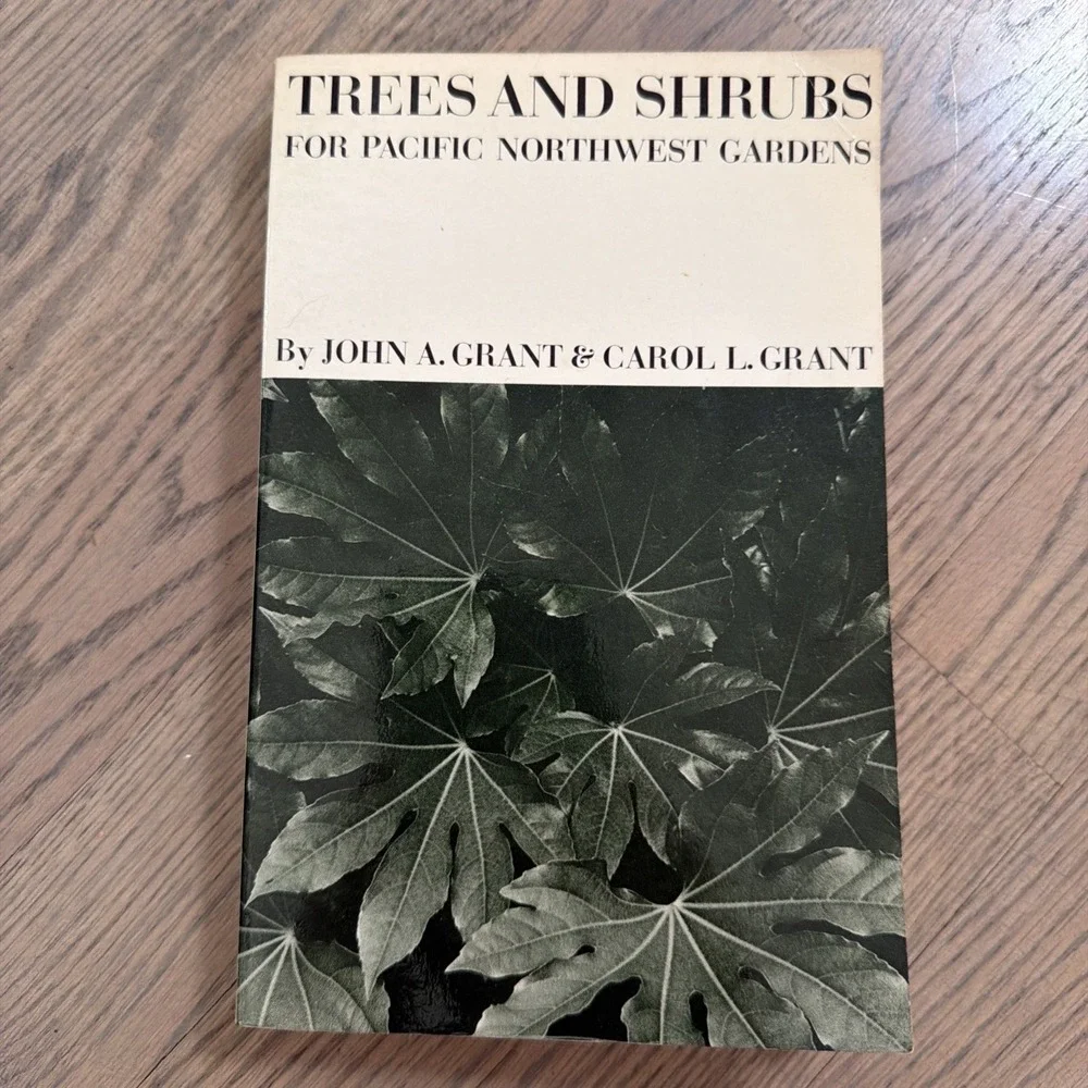 Trees and Shrubs for Pacific‎ Northwest Gardens - Paperback - VERY GOOD